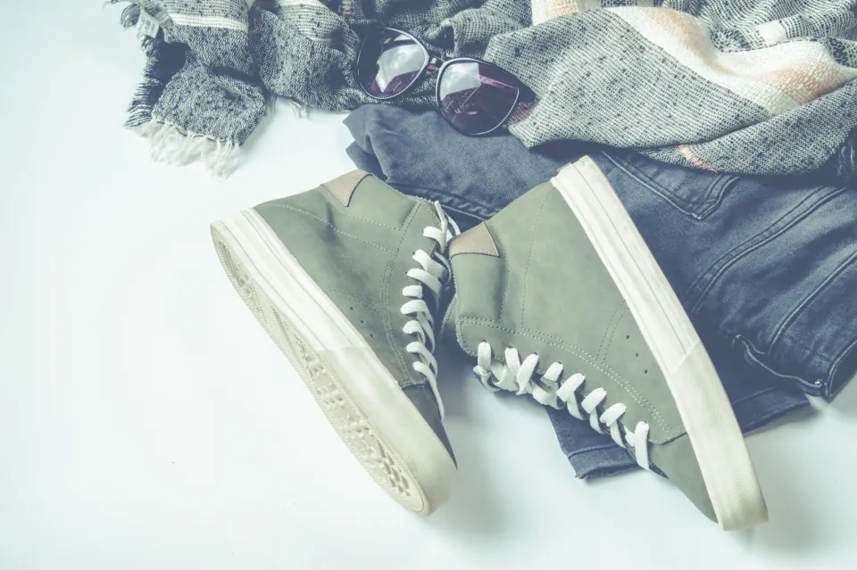 High-top Canvas Sneaker — Green (EU 44)